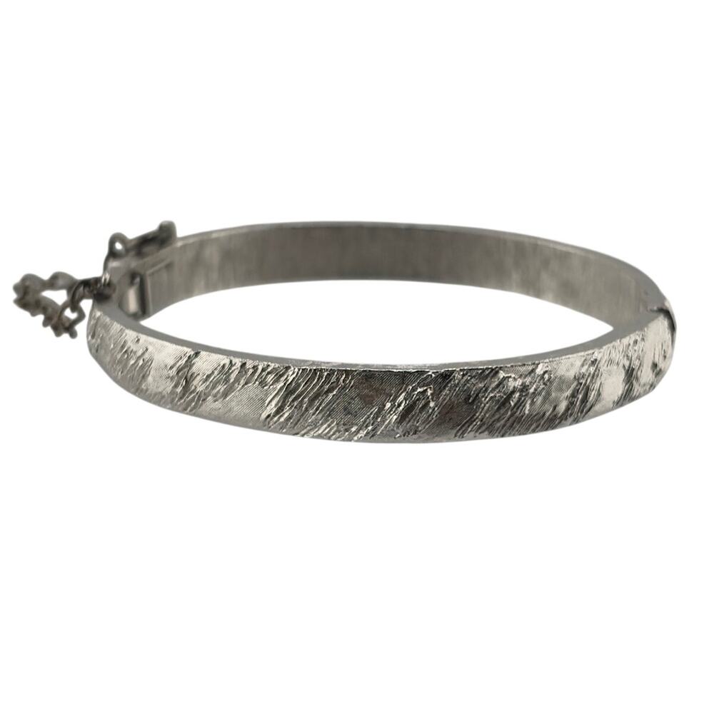 Vintage Crown Trifari Textured Silver Tone Hinged Bangle Bracelet